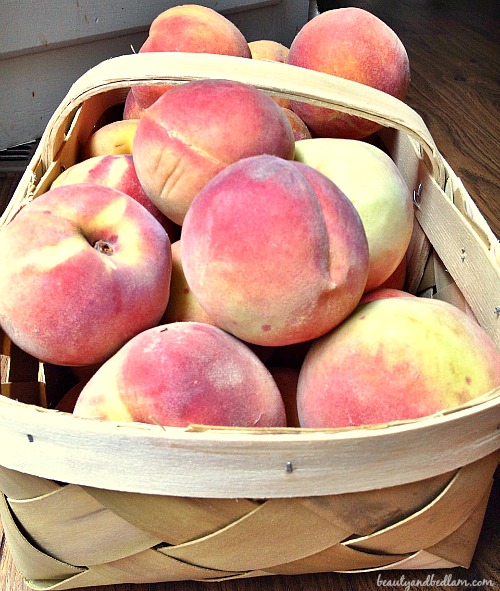 Beautiful Fresh Peaches and how to peel these in a few minutes