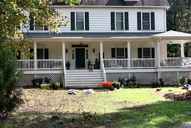 Baby Steps To Our Southern Living Landscaping Home Balancing Beauty And Bedlam