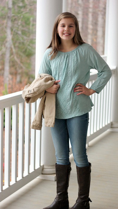 Love this adorable embroidered top