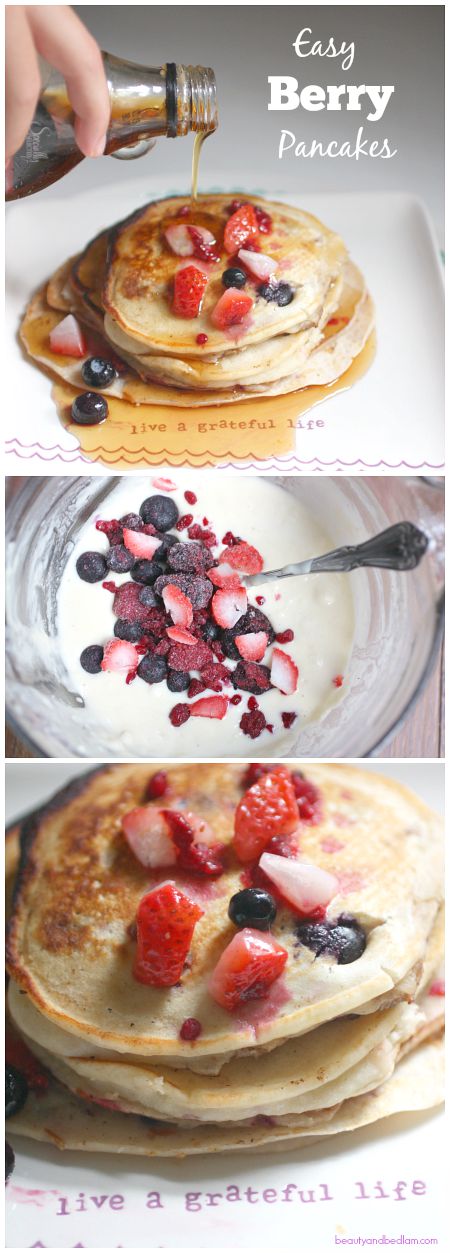 Make these delicious berry pancakes. With a touch of yogurt, they are the perfect breakfast starter.